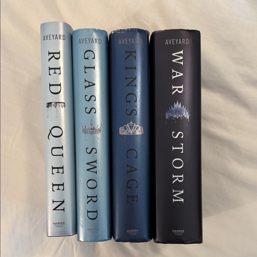 Red Queen Series by Victoria Aveyard Glass Sword King’s Cage War Storm - Picture 8 of 9